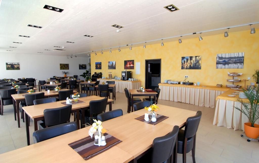 Hotel Frankenhoehe Aurach Dış mekan fotoğraf