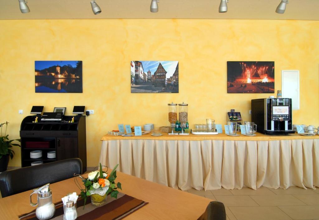 Hotel Frankenhoehe Aurach Dış mekan fotoğraf